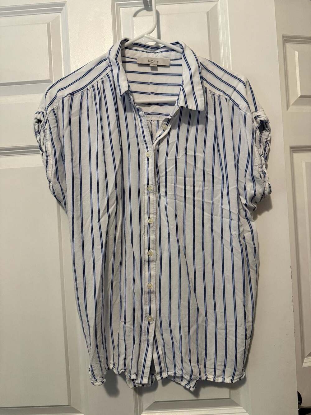LOFT Button Down Short Sleeve Shirt Blue White Striped Size L